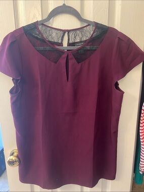 Ann Taylor Burgundy Cap Sleeve Top with Black Lace Yoke